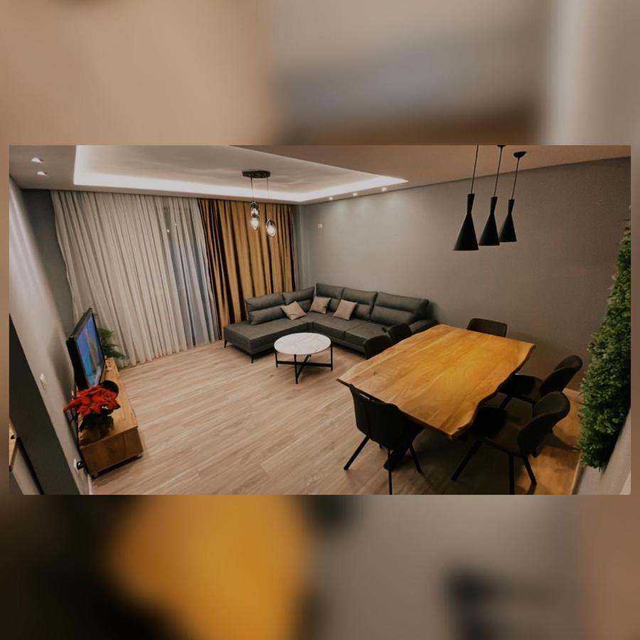 Hanna Apartment Tirana Buitenkant foto